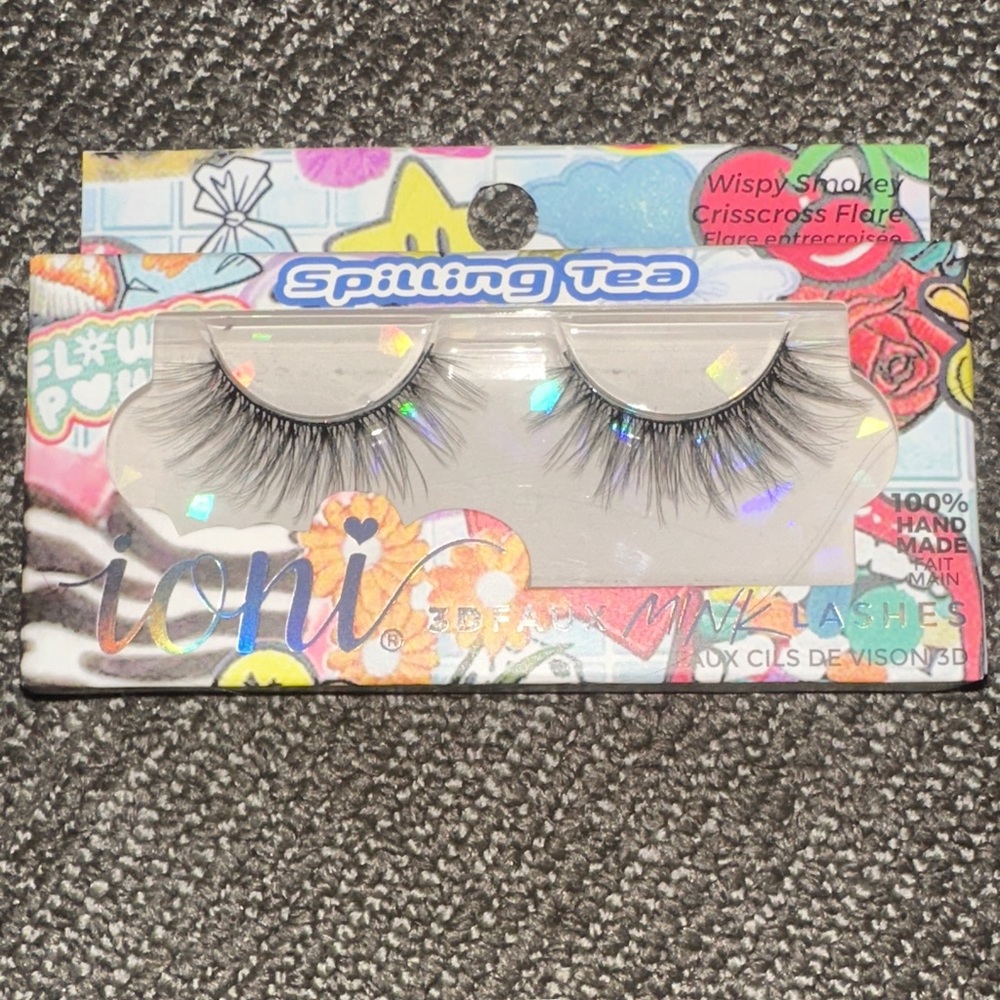 NIB IONI Spilling Tea False Eyelashes